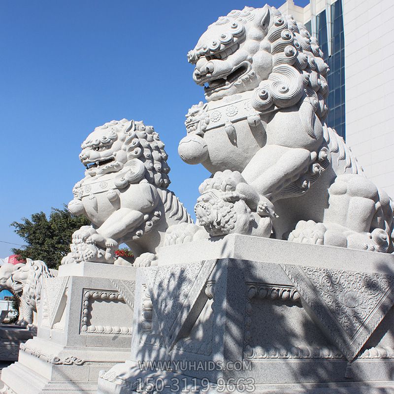 大理石石雕大型仿真鎮宅招財動(dòng)物獅子雕塑