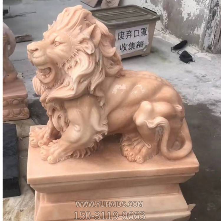 晚霞紅石雕庭院別墅門(mén)口大型動(dòng)物景觀(guān)獅子雕塑