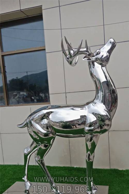 不銹鋼鏡面別墅小區動(dòng)物景觀(guān)鹿雕塑