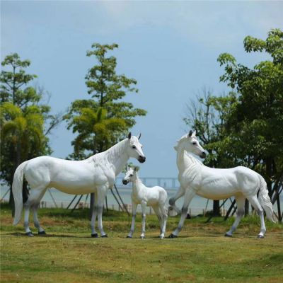玻璃鋼仿真動(dòng)物戶(hù)外園林景觀(guān)馬雕塑
