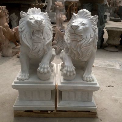 墓地創(chuàng  )意大型仿真石雕獅子雕塑