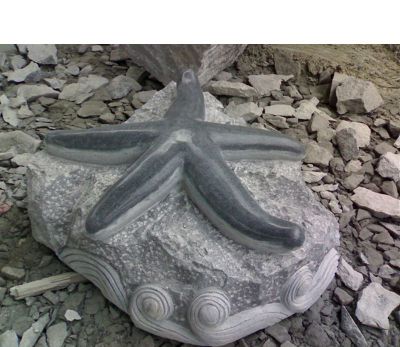 街道上擺放的青石石雕創(chuàng  )意海星雕塑