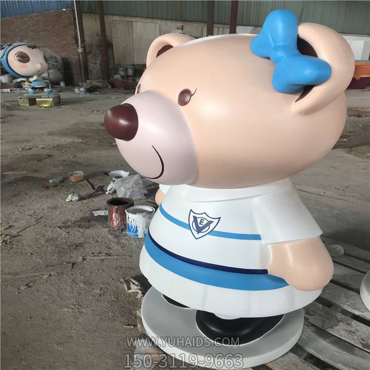 商場(chǎng)游樂(lè )場(chǎng)幼兒園玻璃鋼卡通美陳擺件小熊雕塑