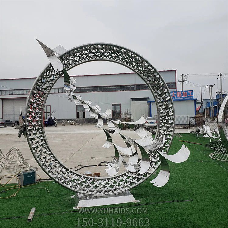 廣場(chǎng)不銹鋼鏤空創(chuàng  )意抽象鴿子圓環(huán)雕塑