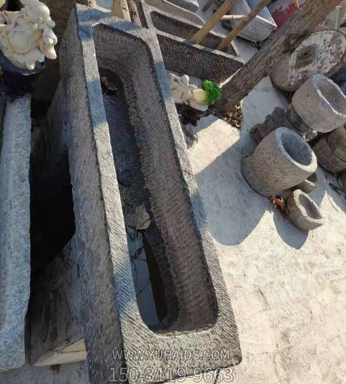庭院創(chuàng  )意仿古做舊老石槽雕塑