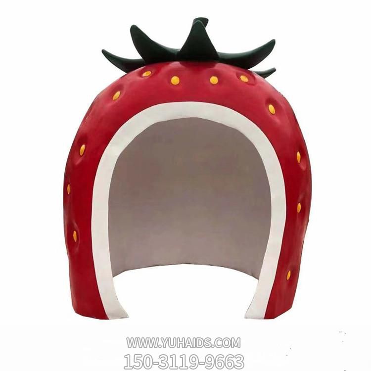 草莓房子，玻璃鋼卡通房屋雕塑