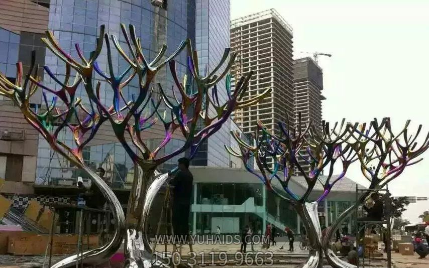企業(yè)銀行草坪擺放不銹鋼樹(shù)枝景觀(guān)雕塑
