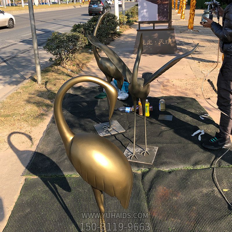 公園不銹鋼仿銅創(chuàng )意拋光鶴雕塑