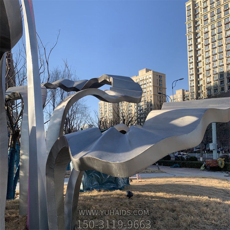 不銹鋼創(chuàng  )意戶(hù)外公園景觀(guān)雕塑
