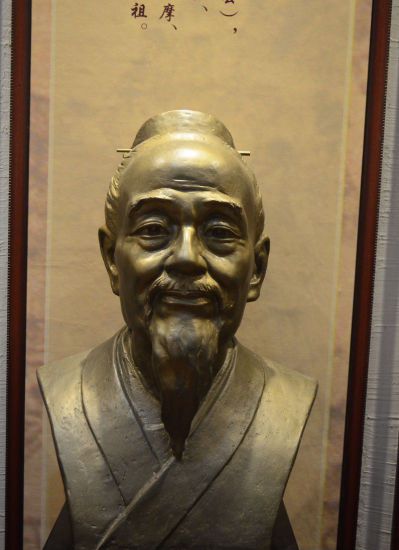 扁鵲胸像古代醫學(xué)家銅雕扁鵲雕塑