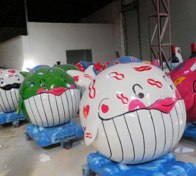 玻璃鋼卡通戶(hù)外園林景觀(guān)抽象鯨魚(yú)雕塑