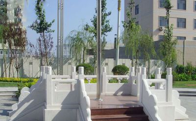 校園升旗臺景觀(guān)石雕