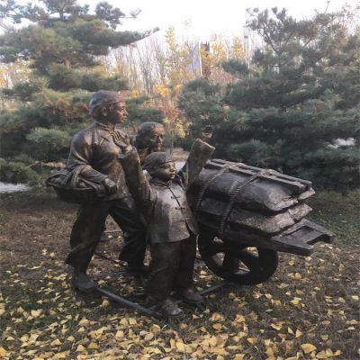 情景戶(hù)外小品一家三口推車(chē)的人物景觀(guān)雕塑