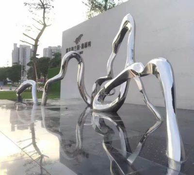 公司企業(yè)門(mén)口大型創(chuàng  )意不銹鋼異形景觀(guān)雕塑