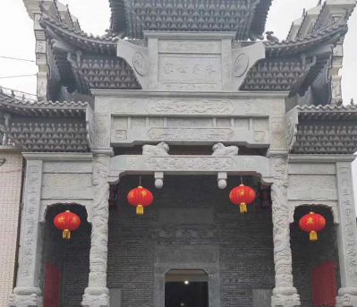家族祠堂復式斗拱青石三門(mén)牌坊石雕