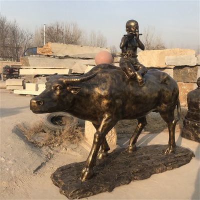 玻璃鋼仿銅戶(hù)外園林景觀(guān)牛背上的牧童雕塑