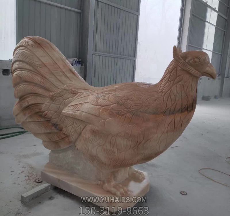 街道公園擺放的花崗石石雕創(chuàng )意雞雕塑