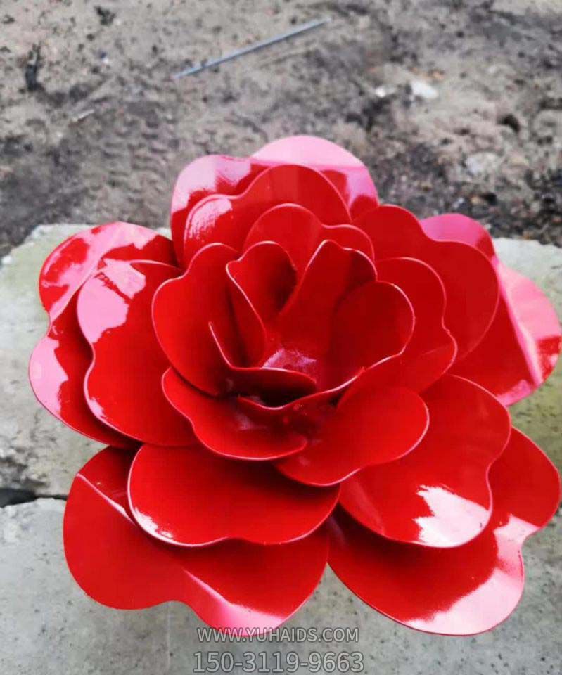 別墅小區玻璃鋼樹(shù)脂創(chuàng )意紅色花朵雕塑