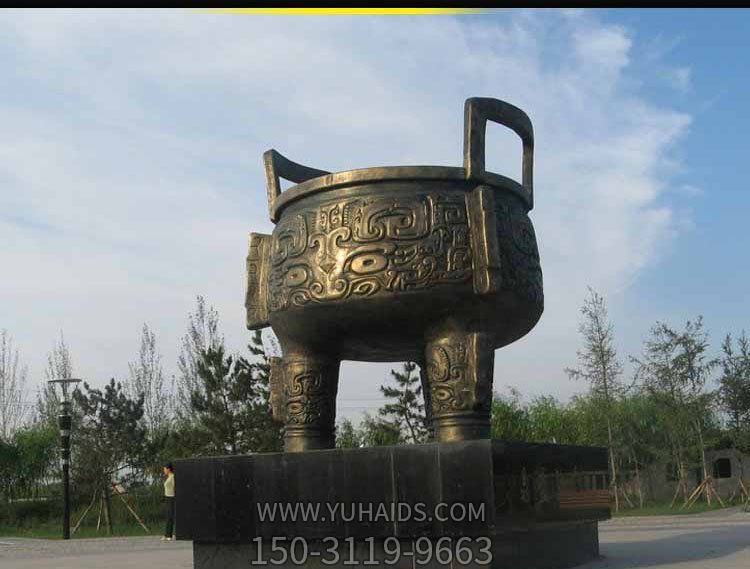 不銹鋼仿銅戶(hù)外園林景觀(guān)鼎雕塑