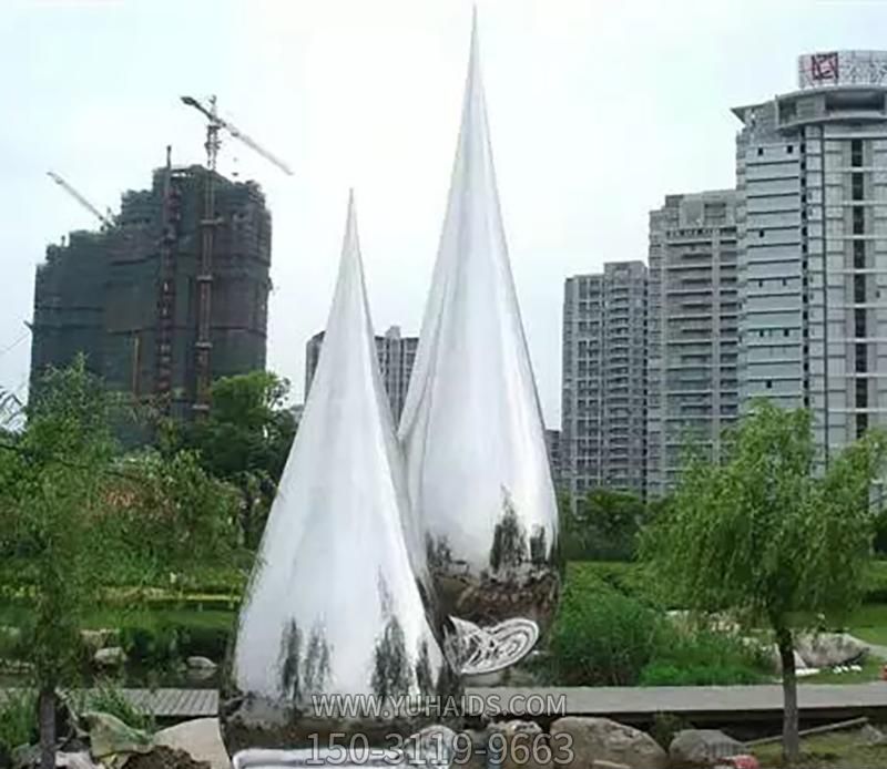 景區創(chuàng )意不銹鋼鏡面滴落的水滴雕塑