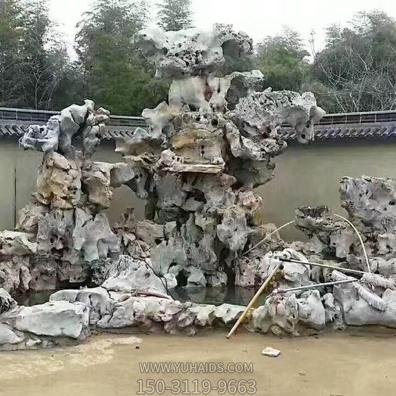 景區創(chuàng )意石雕太湖石雕塑