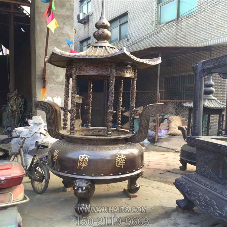 寺廟道觀(guān)室內擺放仿古圓形寶蓋香爐雕塑