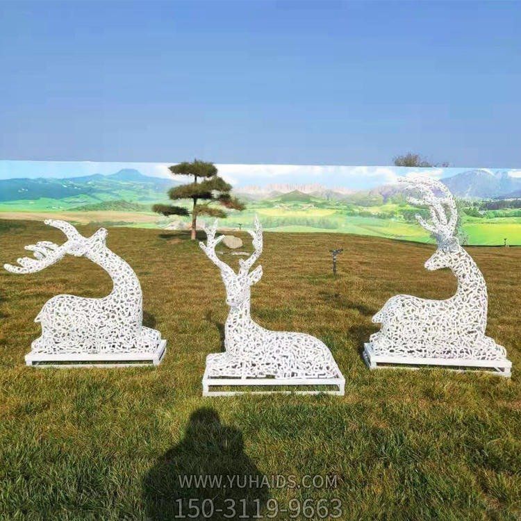 不銹鋼鏤空鹿雕塑 景觀(guān)動(dòng)物雕塑 草坪擺件抽象梅花鹿雕塑
