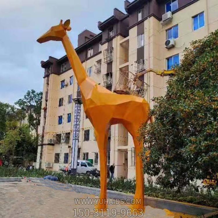 公園別墅小區小品擺件不銹鋼幾何動(dòng)物長(cháng)頸鹿雕塑