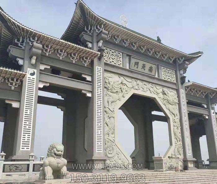 景區南天門(mén)大型復式建筑斗拱石雕牌坊雕塑