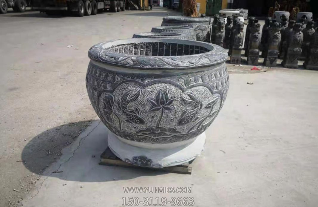  庭院別墅創(chuàng  )意仿古石雕浮雕荷花鯉魚(yú)缸雕塑