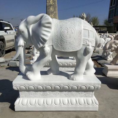 庭院大象景觀(guān)一只行走的漢白玉石雕大象雕塑