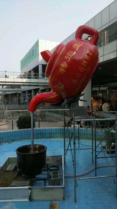 景區池塘創(chuàng  )意玻璃鋼紅色天壺雕塑