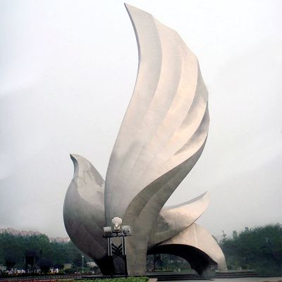 城市廣場(chǎng)創(chuàng  )意不銹鋼鑄造切面抽象鴿子雕塑