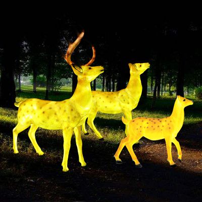 廣場(chǎng)創(chuàng  )意夜晚照明玻璃鋼梅花鹿雕塑