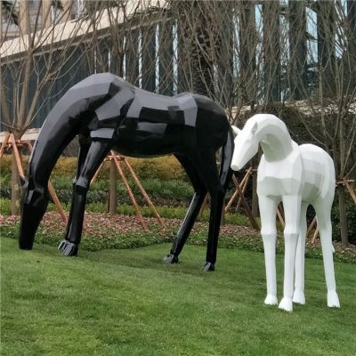玻璃鋼馬兒，抽象塊面馬雕塑，黑白兩色，可改色