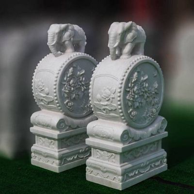 庭院門(mén)口一對大理石石雕抱鼓石雕塑