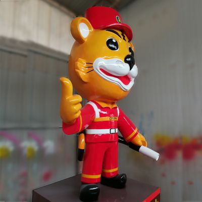 商場(chǎng)里播放的豎大拇指的玻璃鋼創(chuàng  )意虎雕塑