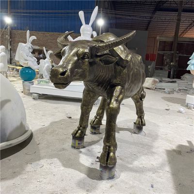 戶(hù)外園林大型農耕耕地老黃牛雕塑