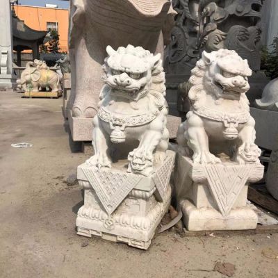 大理石漢白玉浮雕獅子庭院別墅看門(mén)鎮宅擺件
