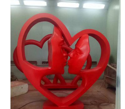 室內創(chuàng  )意玻璃鋼抽象戶(hù)外親吻愛(ài)心到時(shí)