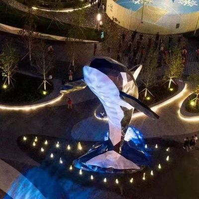 公園擺放大型玻璃鋼幾何鯨魚(yú)園林景觀(guān)雕塑