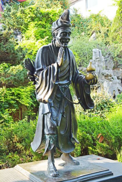戶(hù)外園林大型仿真人物不銹鋼銅雕濟公雕塑