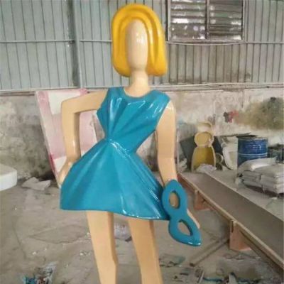 商場(chǎng)創(chuàng  )意玻璃鋼抽象女性人物雕塑