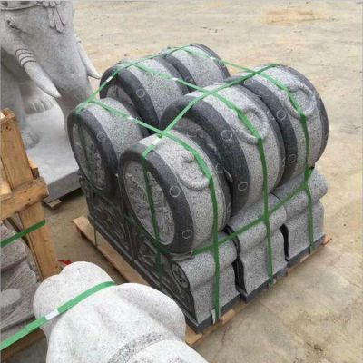 花崗巖雕刻花開(kāi)富貴庭院門(mén)口兩側擺放抱鼓石
