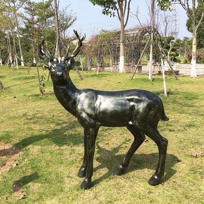 戶(hù)外草坪大型景觀(guān)擺件仿真動(dòng)物鹿雕塑