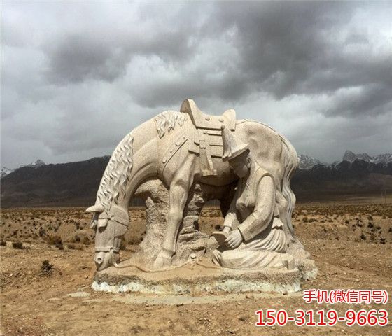 固始汗廣場(chǎng)的戰馬雕塑 固始汗廣場(chǎng)的戰馬雕塑